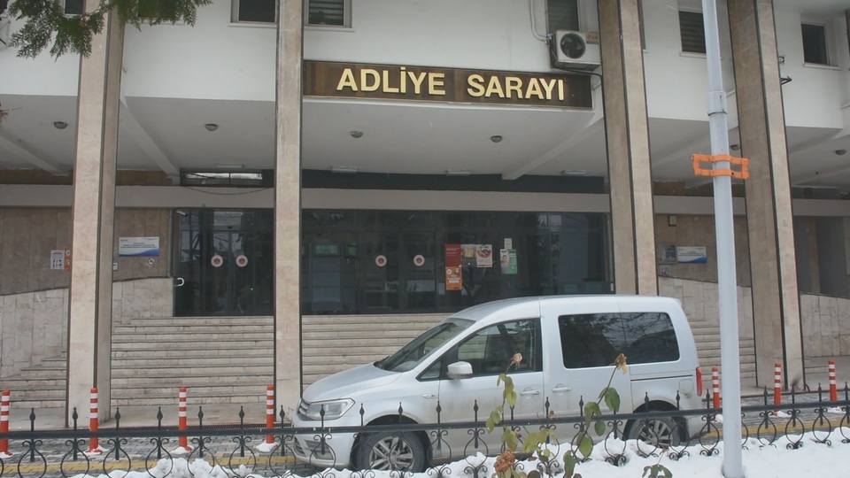 'Gri pasaport' davasında tahliye kararı