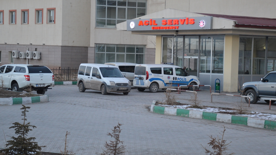 Ağrı'da askeri araç devrildi! 2 asker şehit oldu