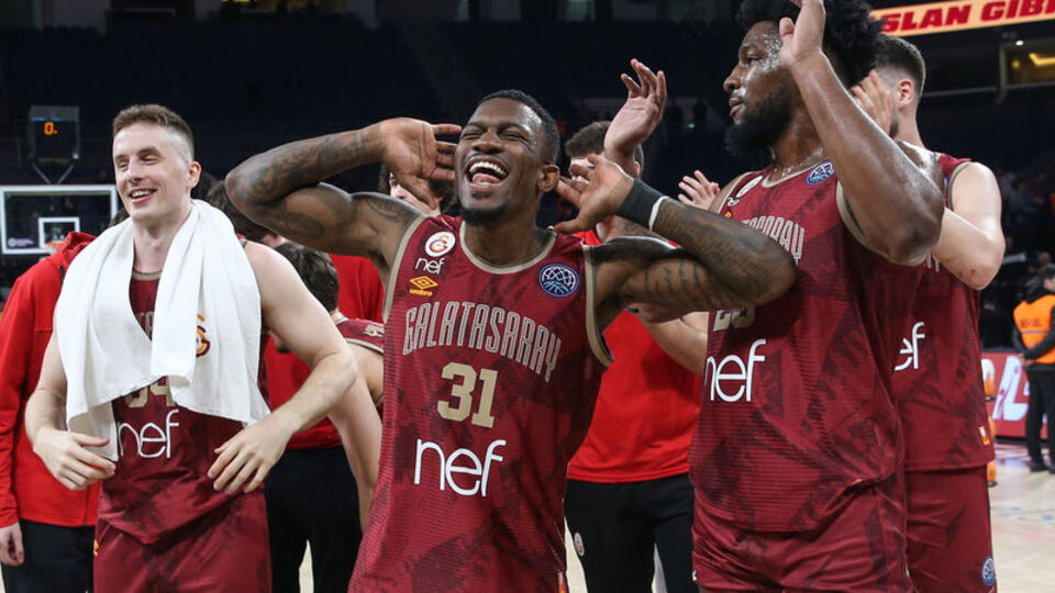 Galatasaray'dan farklı galibiyet!