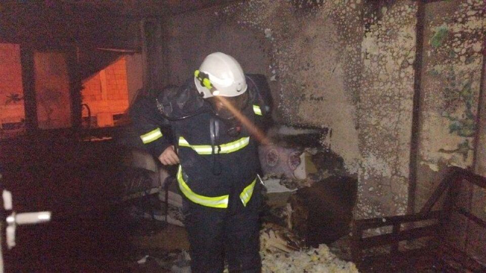 Evde doğalgaz patlaması sonucu yangın çıktı