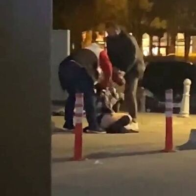 O anlar kamerada! Otoparkta kadına feci darp!