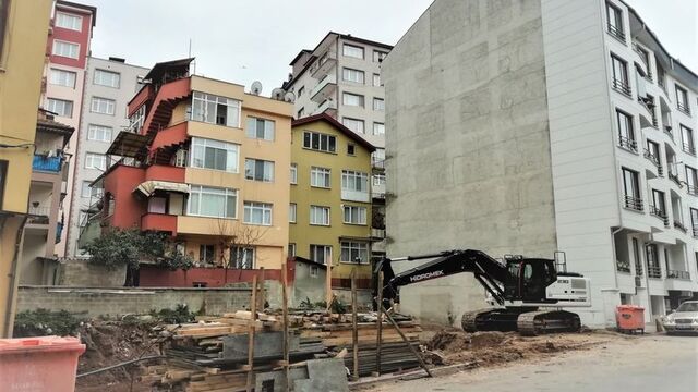 3 metre genişliğinde ve 2 bölmeli! İnşaat kazısında bulundu