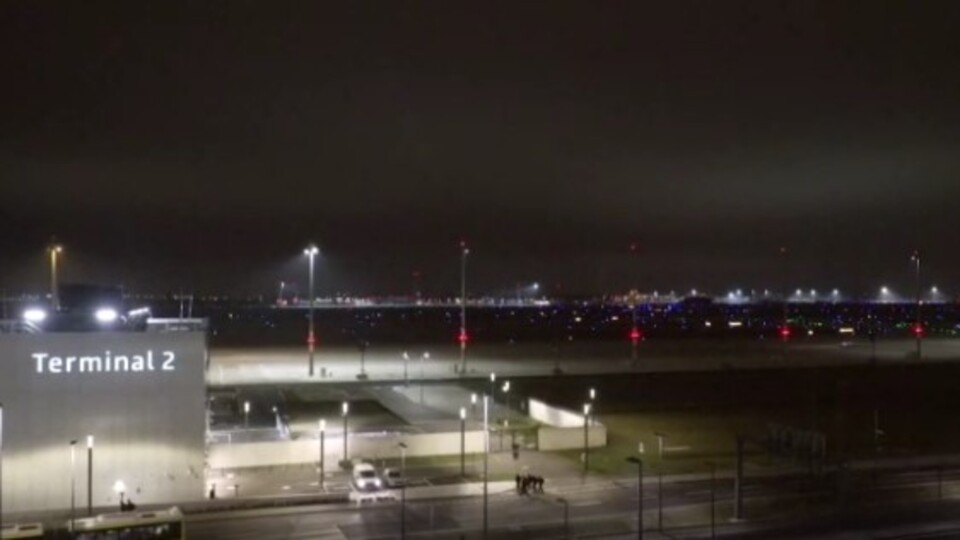 Berlin'deki tüm uçuşlar iptal edildi