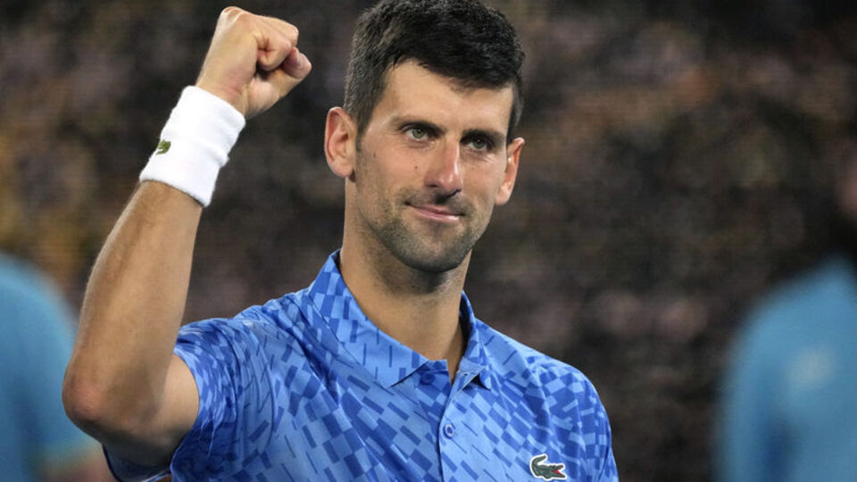 Novak Djokovic yarı finalde!