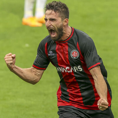 Devlerin Borini savaşı!