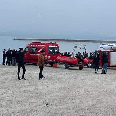 Halk otobüsü baraja düştü!