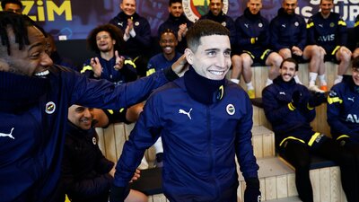 Emre Mor'a sürpriz!