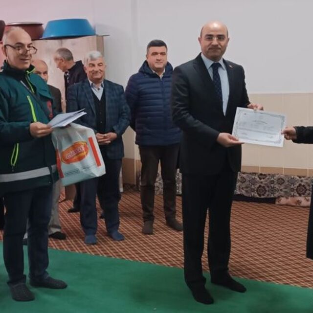 Kadın çiftçilere süt sığır yetiştiriciliği sertifikası