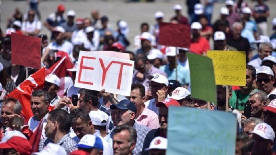 Kimler borçlanma ile EYT'li olur?