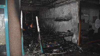 Yangında iş yeri kullanılamaz hale geldi