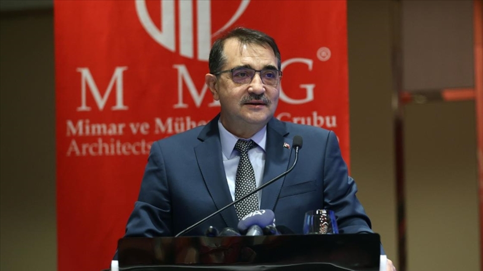 "Elektrikte yüzde 15-16 gerileme olabilir"