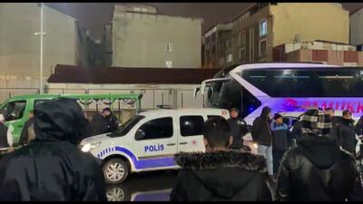 Telefonla konuşurken otobüs çarptı