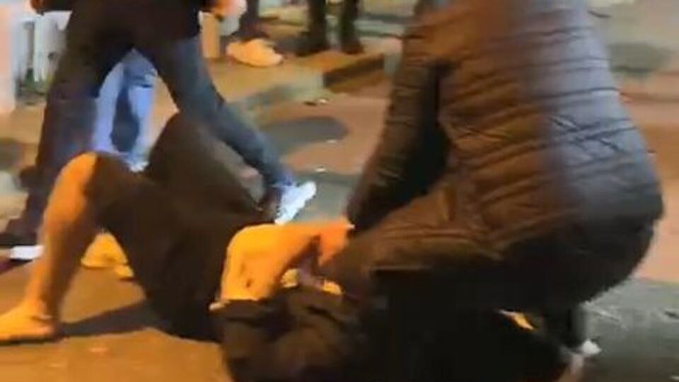 Minibüs asker eğlencesi yapanlara çarptı! 1 ölü, 3 yaralı