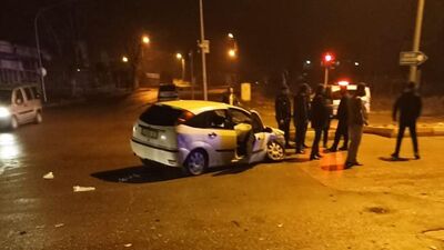 Adıyaman'da iki otomobil çarpıştı: 9 yaralı