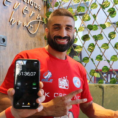 Ülke ülke gezerek yemek yarışmalarına katılıyor