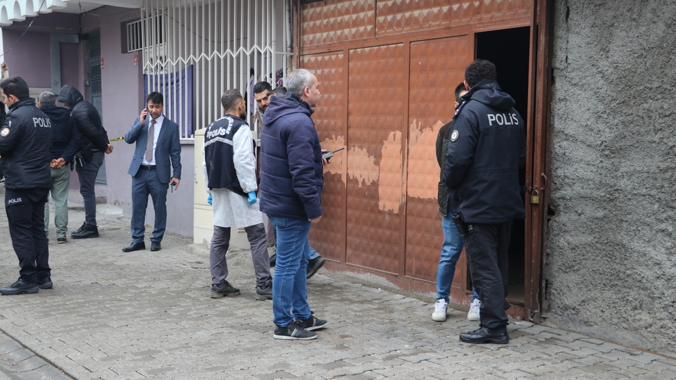 7 yaşındaki çocuğun cansız bedeni kömürlükte bulundu!