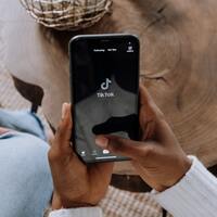 Tiktok istediği videoyu viral yapabiliyor