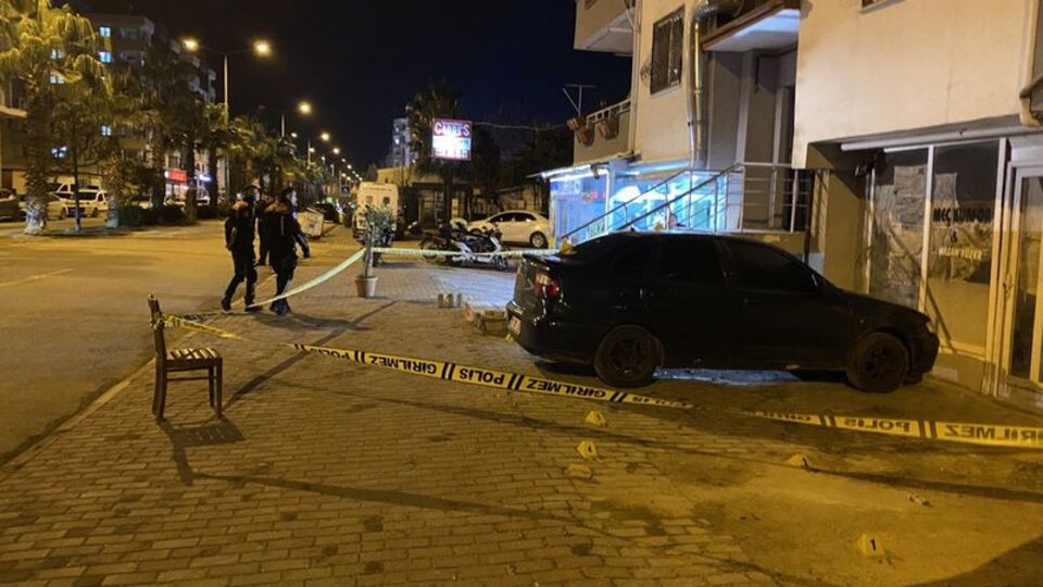 Apartmandan çıkarken öldürüldü!