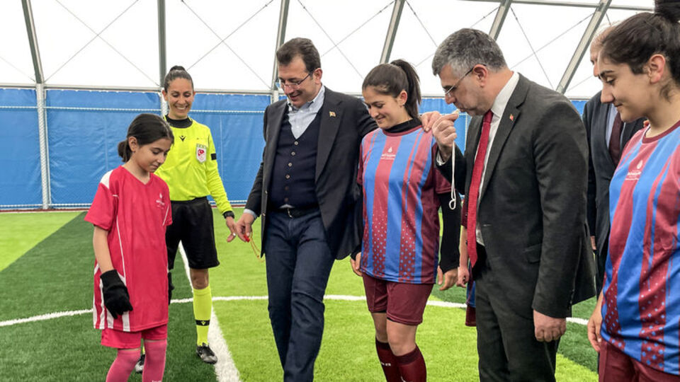 Sultanbeyli 100. Yıl Spor Kompleksi açıldı