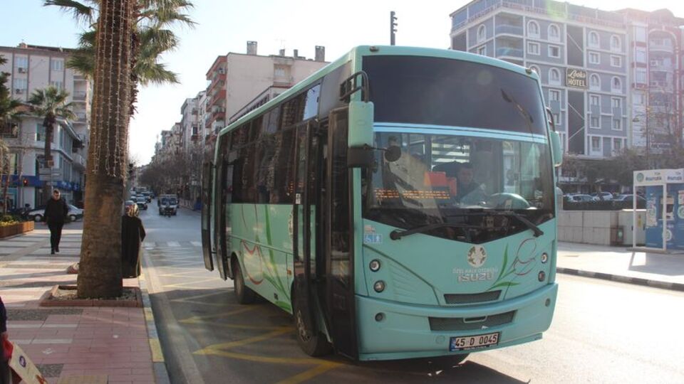 Manisa'da toplu taşıma ve taksiye yüzde 30 zam