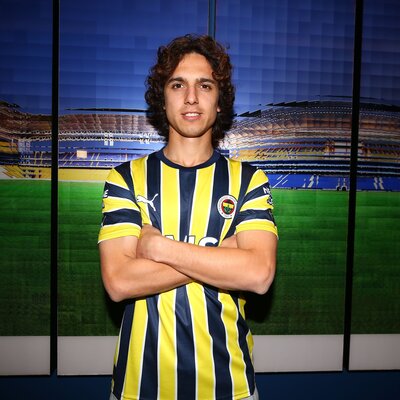 F.Bahçe transferi açıkladı!