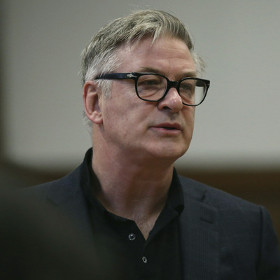 Silah kullanım eğitimi sırasında telefonla konuşuyormuş