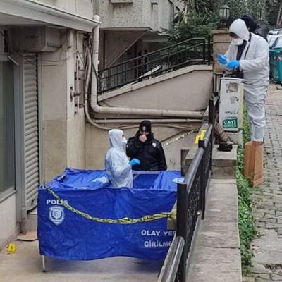 İstanbul'da vahşet! Bebeğini 4'üncü kattan attı!