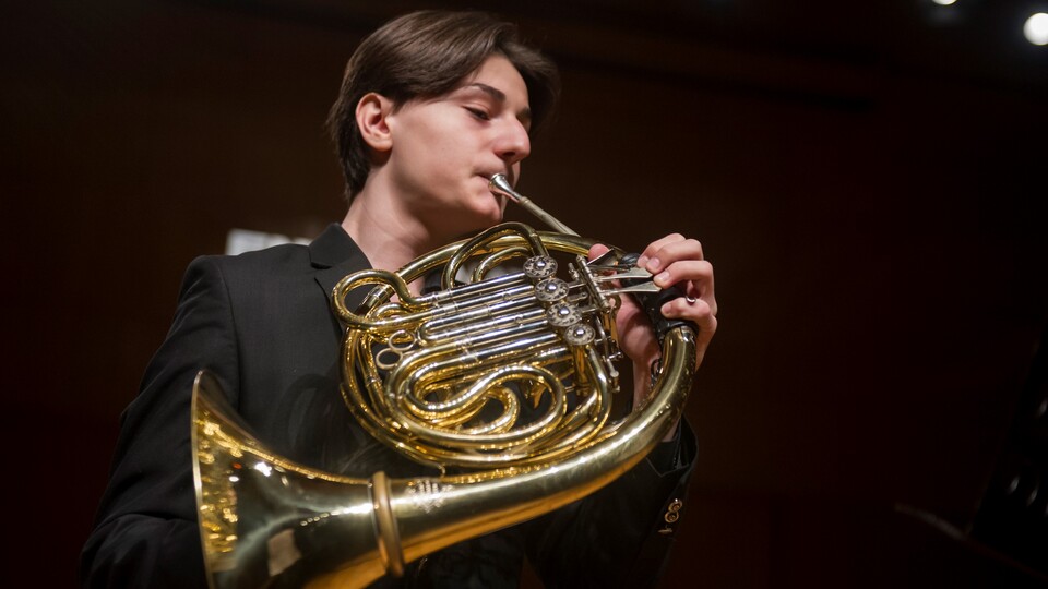 'Parlayan Yıldızlar' İş Sanat'ta