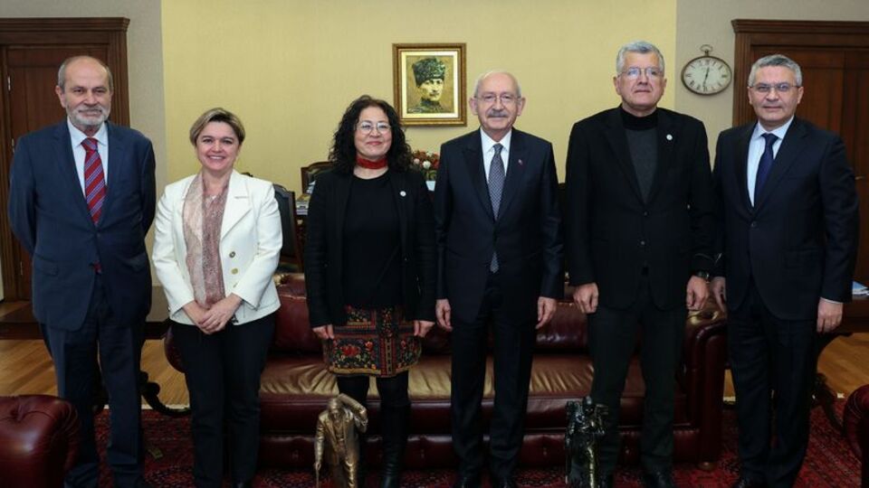 Kılıçdaroğlu, Sol Parti heyeti ile görüştü