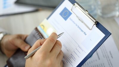 Vize başvurularında masraf da arttı, ret de