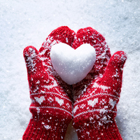 Su ve buz renksiz olmasına karşın kar neden beyazdır?