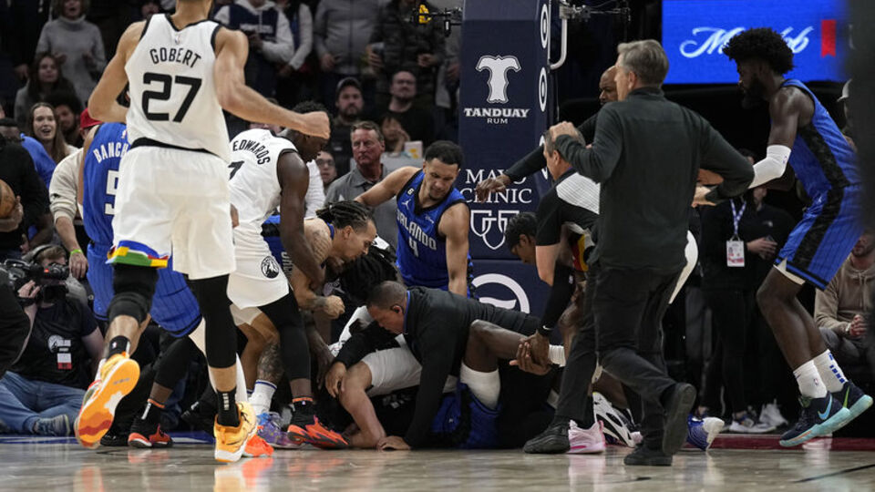 NBA'de büyük kavga!