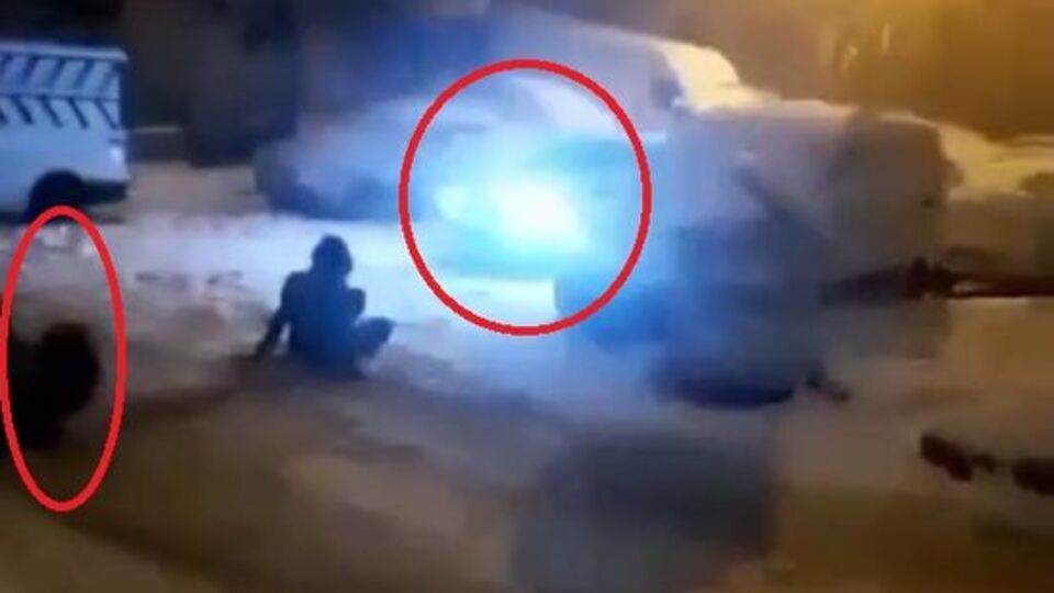 Poşetle kayıyorlardı! Ölümle burun buruna...