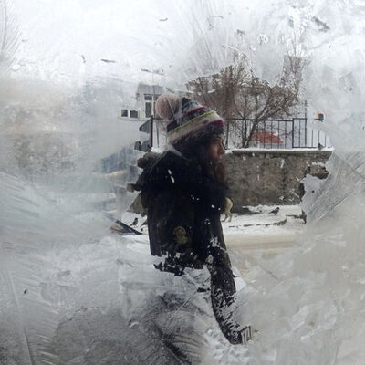 Halaylar tutuldu! Yollar kapandı! Hem sevinç hem mahrumiyet! Türkiye'den kar manzaraları...