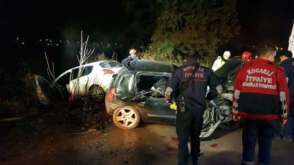 Cip ile otomobil çarpıştı! 6 yaralı