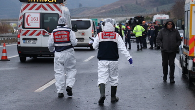 Bursa'da zincirleme kaza! 4 kişi hayatını kaybetti