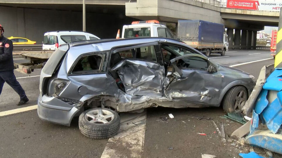 TEM'de kaza: 1'i bebek, 5 yaralı