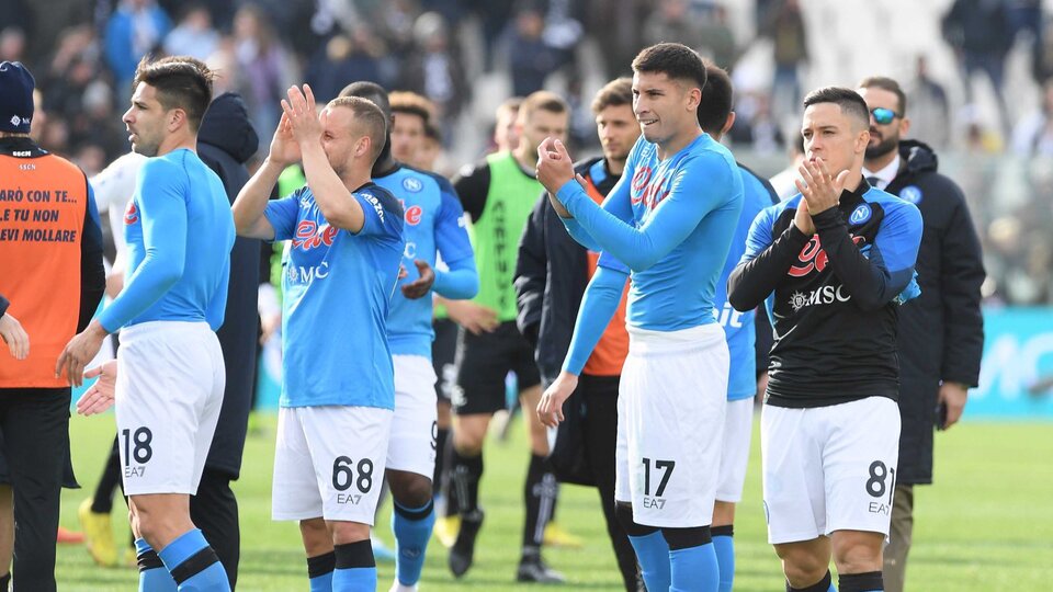 Napoli adım adım şampiyonluğa