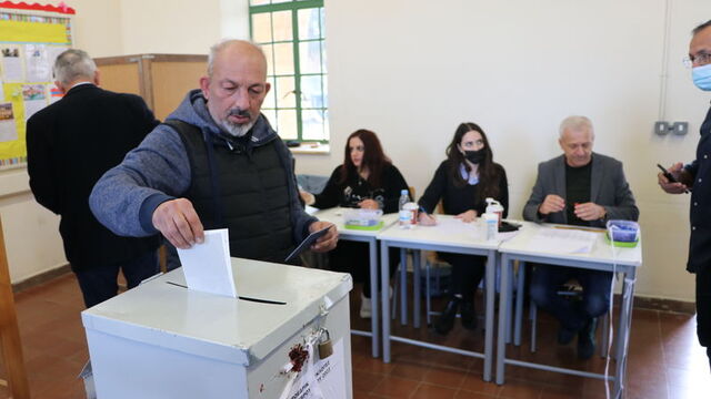 Güney Kıbrıs'ta başkanlık seçimleri ikinci tura kaldı