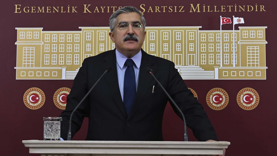 AK Partili Yayman: İki ağabeyim ve ablam enkaz altında