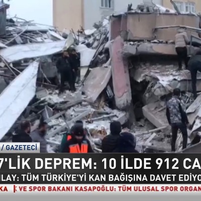 "Malatya Havalimanı'nın tavanı çöktü"