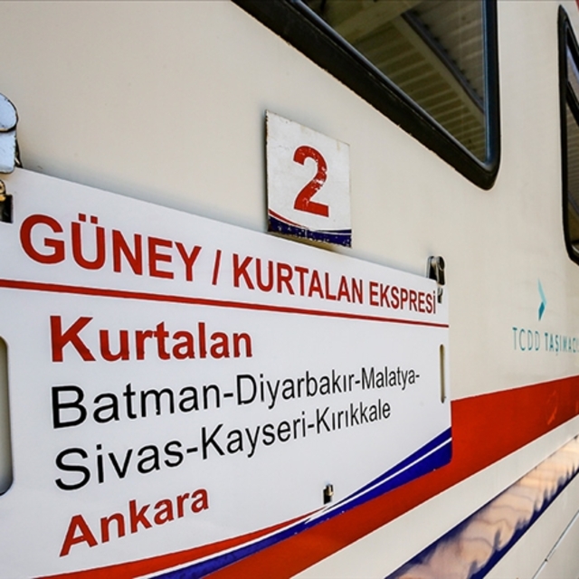 Ulaştırma ve Altyapı Bakanlığı, bazı tren seferlerine ara verildiğini duyurdu