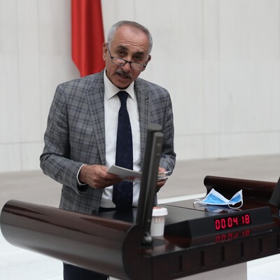 AK Partili vekil Yakup Taş ve ailesi enkaz altında!