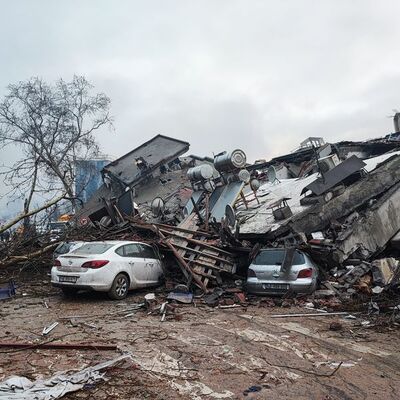 Spor dünyasından deprem mesajları