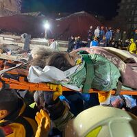 13 yaşındaki Rabia, 16 saat sonra çıkarıldı