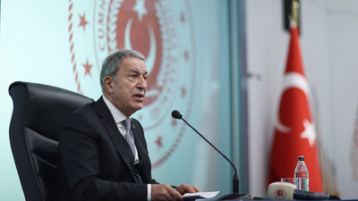 Bakan Akar: Maalesef 3 şehidimiz ve yaralılarımız var