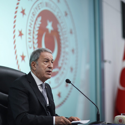 Bakan Akar: Maalesef 3 şehidimiz ve yaralılarımız var