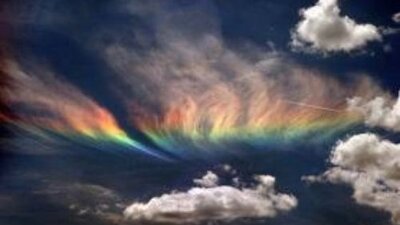 Deprem anında neden gökyüzünde ışıklar beliyor?