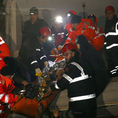 2 deprem 10 ili vurdu! Habertürk TV canlı yayın