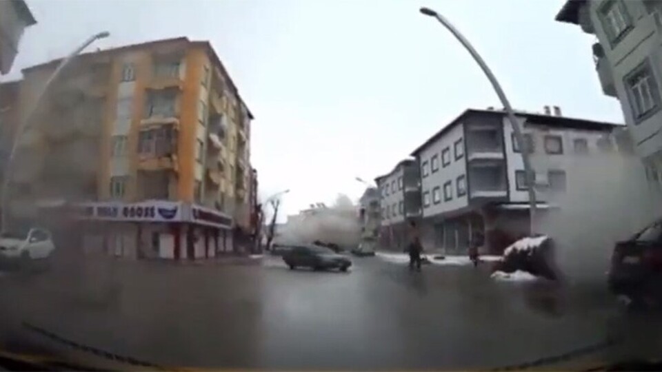 Depremin dehşet veren görüntüsü